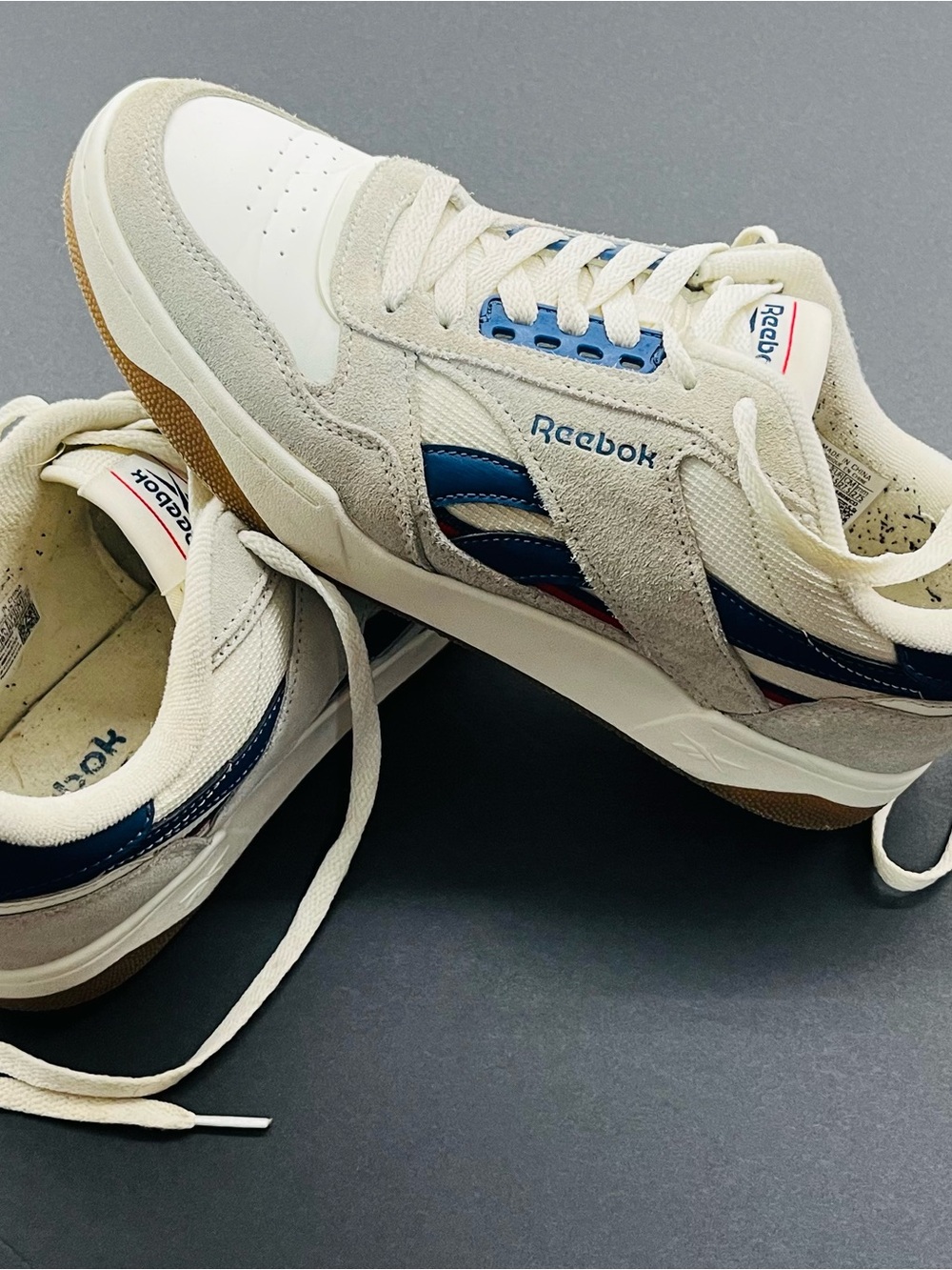 Reebok Men’s Classic Low Top Athletic Sneakers Size 9.5